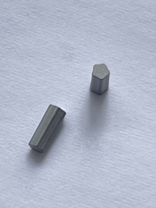 Tùy chỉnh 2.3x2.1x5.8 tungsten <span class=keywords><strong>carbide</strong></span> chống trượt lốp xe rắn Tuyết Băng Studs trang web tungsten <span class=keywords><strong>carbide</strong></span> chống trượt công cụ bộ phận công cụ - Product Image 3
