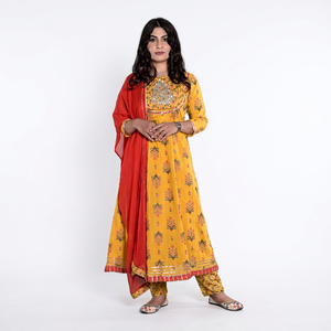 Robe en coton, élégante et confortable, pour la journée, la plage, l'été, imprimé floral, collection de robes indiennes, fabriquées à la main, bio, lavables, 2 pièces, longueur midi - Product Image 1