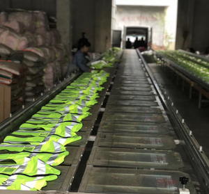 سترة أمان LED عالية الوضوح بالجملة، فئة ANSI 1، مقاومة للماء وعاكسة للضوء، للطوارئ مع شعار مخصص - Product Image 6