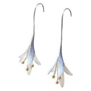 Eleganti orecchini a forma di fiore per donna, delicati orecchini pendenti floreali, gioielli creativi alla moda per l'uso quotidiano - Product Image 4