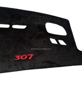 Housse de tableau de bord de voiture en peluche de luxe Luerman, tapis antidérapant pour voiture, protection et décoration, garantie 1 an pour Peugeot 307