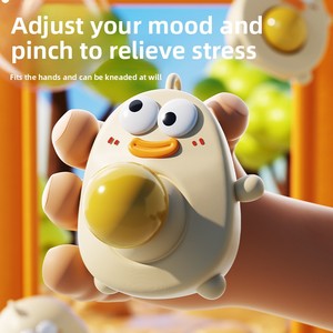 Jouet anti-stress en vinyle en forme de pingouin pour enfants (3-6 ans) – Mignon et amusant, à bulles à presser, cadeau amusant pour faire des bulles - Product Image 2