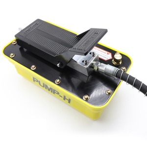 Pompa Idraulica a Pedale Pneumatica 2.3L 10000 PSI per Auto e Altri Veicoli - Product Image 2