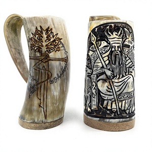 Mug en corne de buffle fait main avec poignée, design vintage sculpté, tasse à boire naturelle polie, écologique, cadeau pour bière ou café, mug en corne - Product Image 1