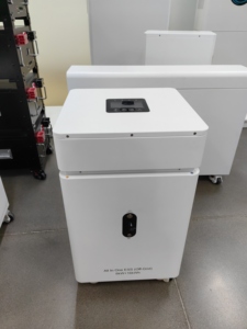 แบตเตอรี่ LiFePO4 แบบออลอินวันปรับแต่งได้ 10.24 กิโลวัตต์ชั่วโมง 48V/51.2V 6kW/10kW ระบบไฮบริดพลังงานแสงอาทิตย์แบบเชื่อมต่อกริด พร้อมการสื่อสารผ่าน CAN สำหรับบ้าน 200Ah - Product Image 1