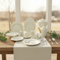 Service de table en porcelaine fine 60-66 pièces avec bord doré, écologique et compatible lave-vaisselle pour 6 personnes