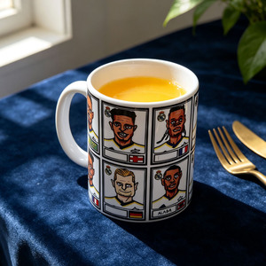 Taza con caricatura divertida de jugadores del Real Madrid FC, Bellingham Modric Vinicius 360 °   Taza de Café de Cerámica con Diseño, 11 oz, Regalo para Fanáticos del Fútbol - Product Image 5