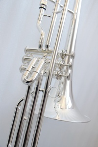 <span class=keywords><strong>Trombone</strong></span> à piston avec laiton plaqué argent Bb/C Cupronickel Slide Valves en acier inoxydable Leadpipe-Matériau en laiton de haute qualité - Product Image 4