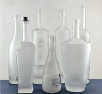Botol Kaca Mini Berkualitas Tinggi untuk Vodka Whiskey Minuman Keras Parfum Aromaterapi dengan Sumbat Gabus 200ml 300ml 500ml 700ml
