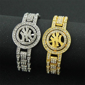 Iced out-cadena de reloj de aleación de hip hop, pulsera giratoria de circonia cúbica con letras de Nueva YORK - Product Image 4