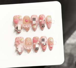 Lot de 10 <span class=keywords><strong>faux</strong></span> <span class=keywords><strong>ongles</strong></span> artisanaux réutilisables roses Kawaii 3D Ours Lapin Fraise Fleur, personnalisables avec logo - Product Image 4