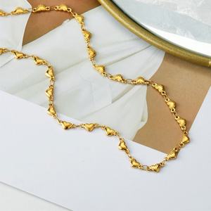 Parures de bijoux tendance en acier inoxydable hypoallergénique plaqué or PVD 14k 18k, anti-ternissement, avec collier et bracelet en forme de cœur pour femme - Product Image 3