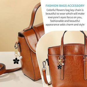 Llaveros Personalizables con Flores Bonitas para Mujer, Colgantes Florales para Bolsos, Llaveros Estéticos, Accesorios para Llaveros, Colgantes para Carteras - Product Image 3