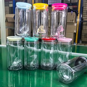 Gobelet isotherme double paroi en plastique transparent de 16 oz, en forme de canette, pour café glacé, avec lèvre et paille colorées - Product Image 5