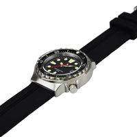 Montres-bracelets de plongée pour hommes Montre de plongée automatique en acier inoxydable de haute qualité Nh35 Mouvement automatique japonais 200m