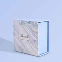 Boîte en carton solide de luxe de conception libre Boîte de papier pliable en forme de livre avec aimant et logo personnalisé