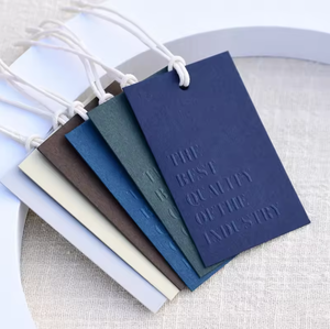 Thân thiện với môi tái chế giấy kraft treo thẻ cho quần jean bông dây & vàng lá dập kích cỡ tùy chỉnh - Product Image 2