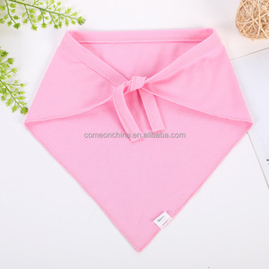 Vente en gros de bandanas pour chat et <span class=keywords><strong>chien</strong></span>, foulards lavables, écharpe ajustable en triangle pour chat, bandana pour animaux de compagnie, foulard léger pour chiot - Product Image 4