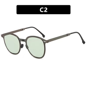Nuevas <span class=keywords><strong>gafas</strong></span> de sol plegables de metal polarizadas para hombres que conducen día y noche lentes fotocromáticas mujeres <span class=keywords><strong>gafas</strong></span> de sol polarizadas - Product Image 5
