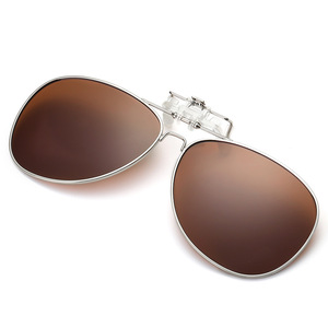 <span class=keywords><strong>Occhiali</strong></span> <span class=keywords><strong>da</strong></span> <span class=keywords><strong>sole</strong></span> senza montatura con <span class=keywords><strong>Clip</strong></span> in metallo con <span class=keywords><strong>Clip</strong></span> polarizzata <span class=keywords><strong>per</strong></span> <span class=keywords><strong>occhiali</strong></span> <span class=keywords><strong>da</strong></span> <span class=keywords><strong>vista</strong></span> - Product Image 6
