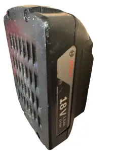 Nuovo e Disponibile: Supporto/Appendiabatterie da Parete per 4 Batterie da 18V - Fornitore per Furgoni/Officine PLC PAC - Product Image 4