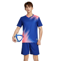 Hot Sale Fußball trikots Retro Fußball tragen benutzer definierte Trainings anzüge für Männer