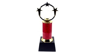 Elegante trofeo de metal de 3 estrellas de fabricación india para el mejor rendimiento en logros de negocios o equipos disponibles para la venta - Product Image 5