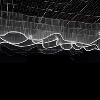 Voile en forme de S BY240033, rideau de plafond blanc avec bande lumineuse LED pour la décoration de plafond de mariage