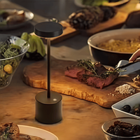 Lámpara de Mesa LED Inalámbrica Recargable con 3 Modos de Iluminación, Luz Regulable, Lámparas de Escritorio Portátiles de Hierro para Restaurantes Modernos