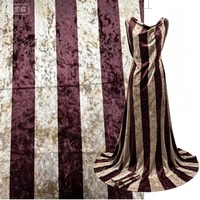 Tela de Terciopelo Elástica de Alta Calidad, Color Rojo Oscuro, con Rayas Verticales, 97% Poliéster, 3% Elastano, Impresión Digital, para Colchones, Ropa y Juguetes