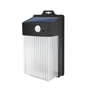 Lámpara Solar Cuadrada de Pared para Jardín con Sensor de Movimiento, Estilo Vintage, Impermeable IP65, con LED y Panel Solar - Product Image 2