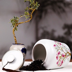 Tarro de cerámica Pu Yu redondo hermético con diseño de nueve melocotones para almacenar té verde, negro y Pu'er. - Product Image 4