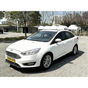 Auto Usado Barato, Ford Focus 2015, Gasolina, 4 Puertas, 5 Plazas, HATCHBACK, 1.0L GTDi EcoBoost 125 Super Power Style, Automático, en Stock - Product Image 1