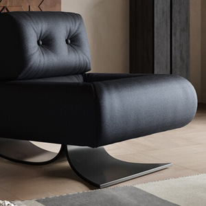 Sillón Alta Lounge de Cuero Negro con Diseño Acolchado, Sillón Moderno para Sala de Estar - Product Image 4