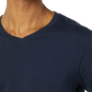 เสื้อยืดคอกว้างทรงสปอร์ตคลาสสิกสำหรับผู้ชายไซส์พลัสแบบสั่งทำพิเศษ แขนสั้น เหมาะสำหรับใส่ลำลองในฤดูร้อน สวมใส่สบาย เข้ารูปพอดีตัว เสื้อยืดเรียบง่ายสำหรับผู้ชาย - Product Image 4