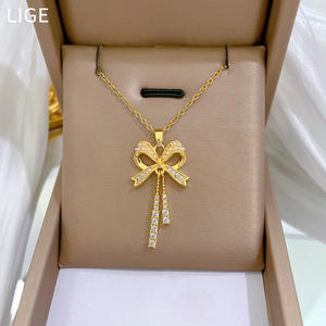 Yeni Gelen Lüks Fiyonk Şeklinde Püsküllü Kolye Küpe Setleri Romantik Beyaz Zirkon İşlemeli 2 Parça Kadınlar İçin Set - Product Image 4