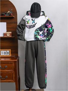 WDIRARA Jungen Vintage 2-teiliges Set mit buntem Grafikdruck, Langarm-Hoodie und Jogginghose, Trainingsanzug, 100% Nylon - Product Image 6