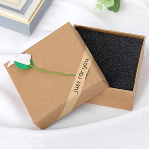 Collane 'You Are My Sunshine' per Donne <span class=keywords><strong>e</strong></span> Uomini, Ciondolo a Forma di Girasole Color Oro, Gioiello Regalo di Compleanno per Fidanzata o <span class=keywords><strong>Mamma</strong></span> - Product Image 6
