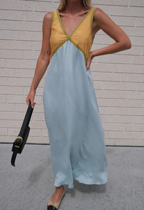 Vestido de gasa sin mangas con cuello en V hasta el suelo con patrón sólido Cintura natural Método tejido a juego - Product Image 5