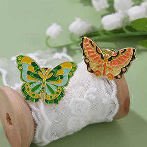 Bros kupu-kupu disesuaikan Logo kustom Pin Enamel lencana logam cetakan Uv berlapis teknik Fashion mewah buatan tangan bros - Product Image 2