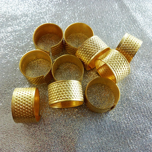 BDRAY Dedal Metálico de Cobre Hecho a Mano, Herramienta de Costura Duradera para Cuero, Jeans, Patchwork y Accesorios DIY - Product Image 1
