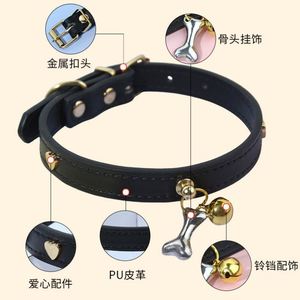 Collier pour chien et chat en cuir PU multicolore avec pendentif clochette cœur et os, idéal pour l'extérieur – Meilleure vente - Product Image 3