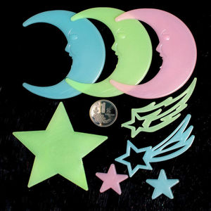 Pegatinas de pared de estrellas y luna que brillan en la oscuridad, de plástico fluorescente, extraíbles, para habitaciones infantiles, diseño moderno de dibujos animados - Product Image 5