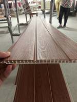 25cm Ancho de pvc de enclavamiento de pvc paneles de techo tablillas en Costa Rica