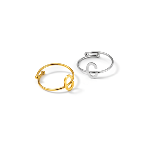 Anello alla Moda con Lettera C in Acciaio Inossidabile, Gioiello Unisex da Regalo - Product Image 1