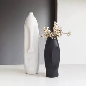 <span class=keywords><strong>Vase</strong></span> à fleurs <span class=keywords><strong>en</strong></span> porcelaine céramique pour salon <span class=keywords><strong>en</strong></span> <span class=keywords><strong>forme</strong></span> <span class=keywords><strong>de</strong></span> visage humain <span class=keywords><strong>tête</strong></span> blanche noire personnalisée - Product Image 5