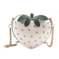 Petit sac à bandoulière en forme de cœur fraise avec chaîne pour filles, sac bandoulière en PU couleur unie