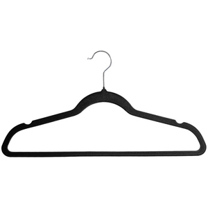 Perchas de Terciopelo Resistentes Antideslizantes al por Mayor con Diseño Flexible para Ahorrar Espacio en Armarios y Baños, Color Negro - Product Image 4