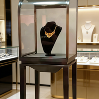 Vitrine d'angle en verre personnalisée de luxe pour bijouterie, avec éclairage LED, idéale pour l'affichage de bijoux professionnels