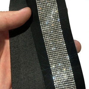Tira de diamantes de imitación con código de barras de 2 cm para accesorios de fábrica: pasadores de pelo, ropa, bolsos, sandalias de tacón alto, bricolaje y manualidades. - Product Image 1